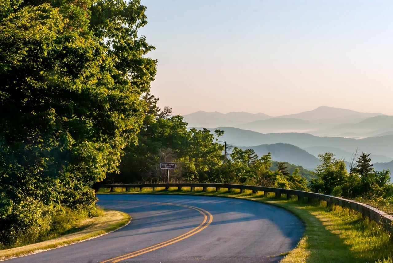 A curve in the road along the Blue Ridge Parkway.