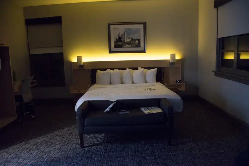 The Waters Hotel - Room Lighting