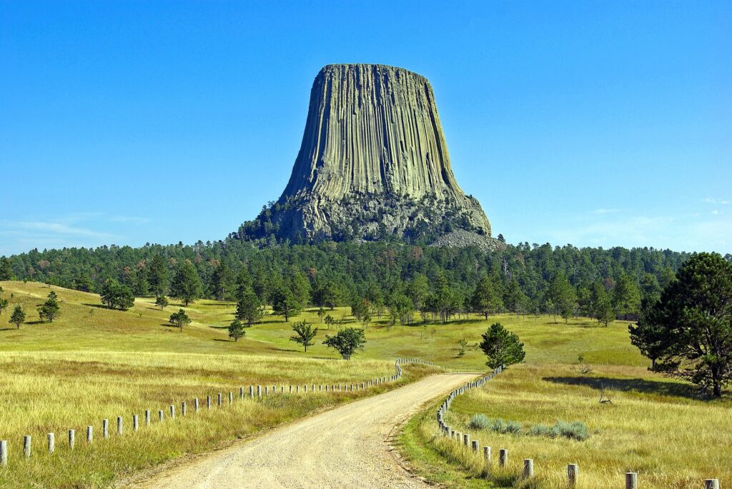 Devil's Tower - A Complete List of National Monuments