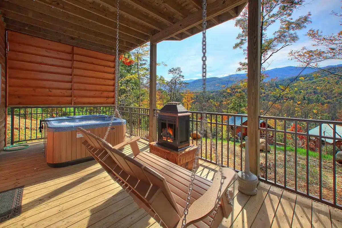 32 Great Smoky Mountain Airbnbs: Located Your Mountain Getaway ...