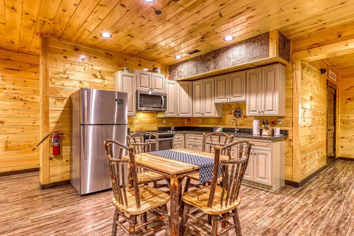 32 Great Smoky Mountain Airbnbs: Located Your Mountain Getaway ...