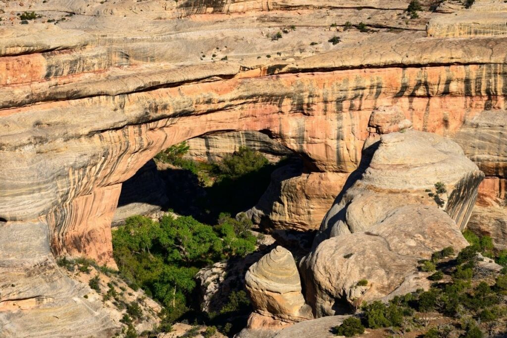 A rock bridge connects two side of a cliff
